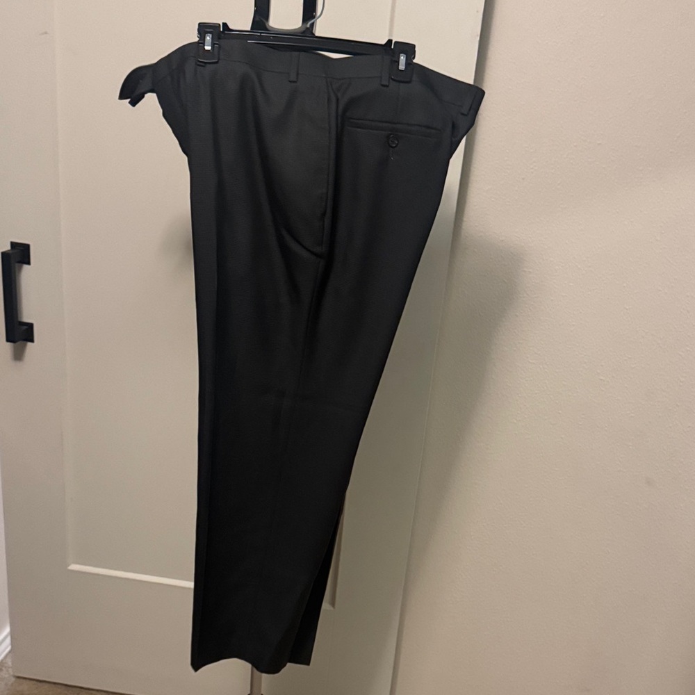 Ralph Lauren Elegant Black Men's Dress Pants. 40x29 creased